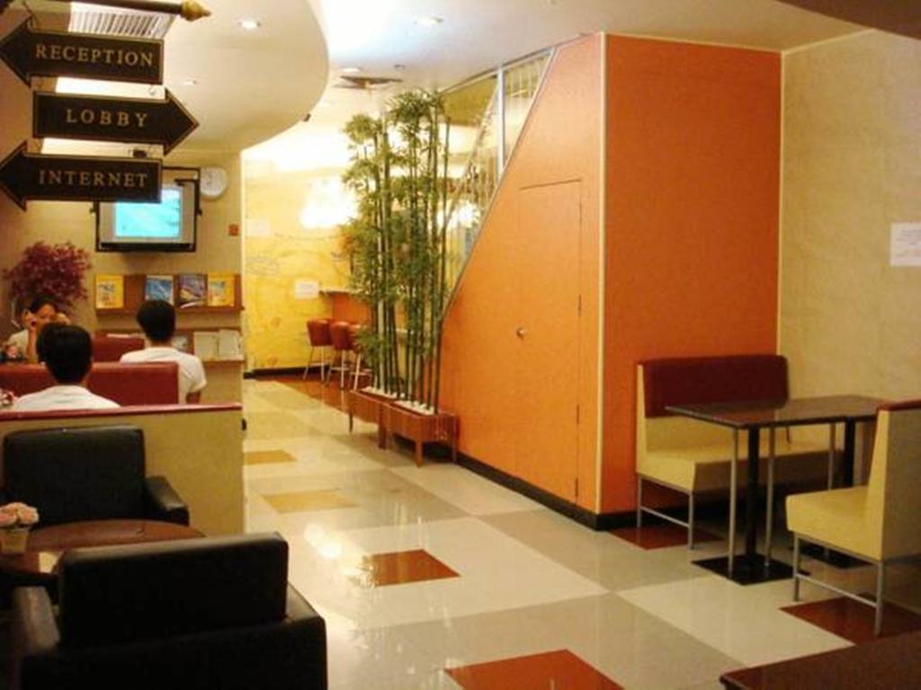 The Regent Silom Hotel Bangkok Banguecoque Exterior foto